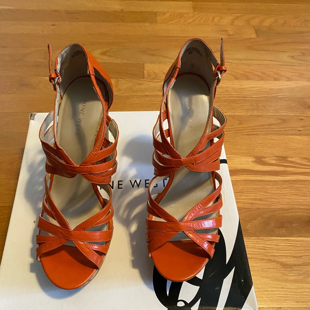 Nine West heels - Picture 4 of 6